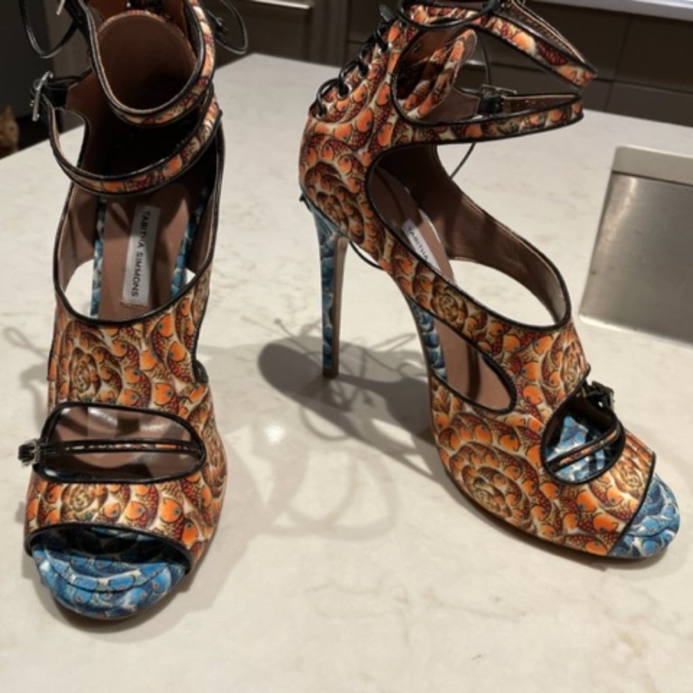 Tabitha Simmons Bailey Printed Satin Heels, Brand New, size 38.5